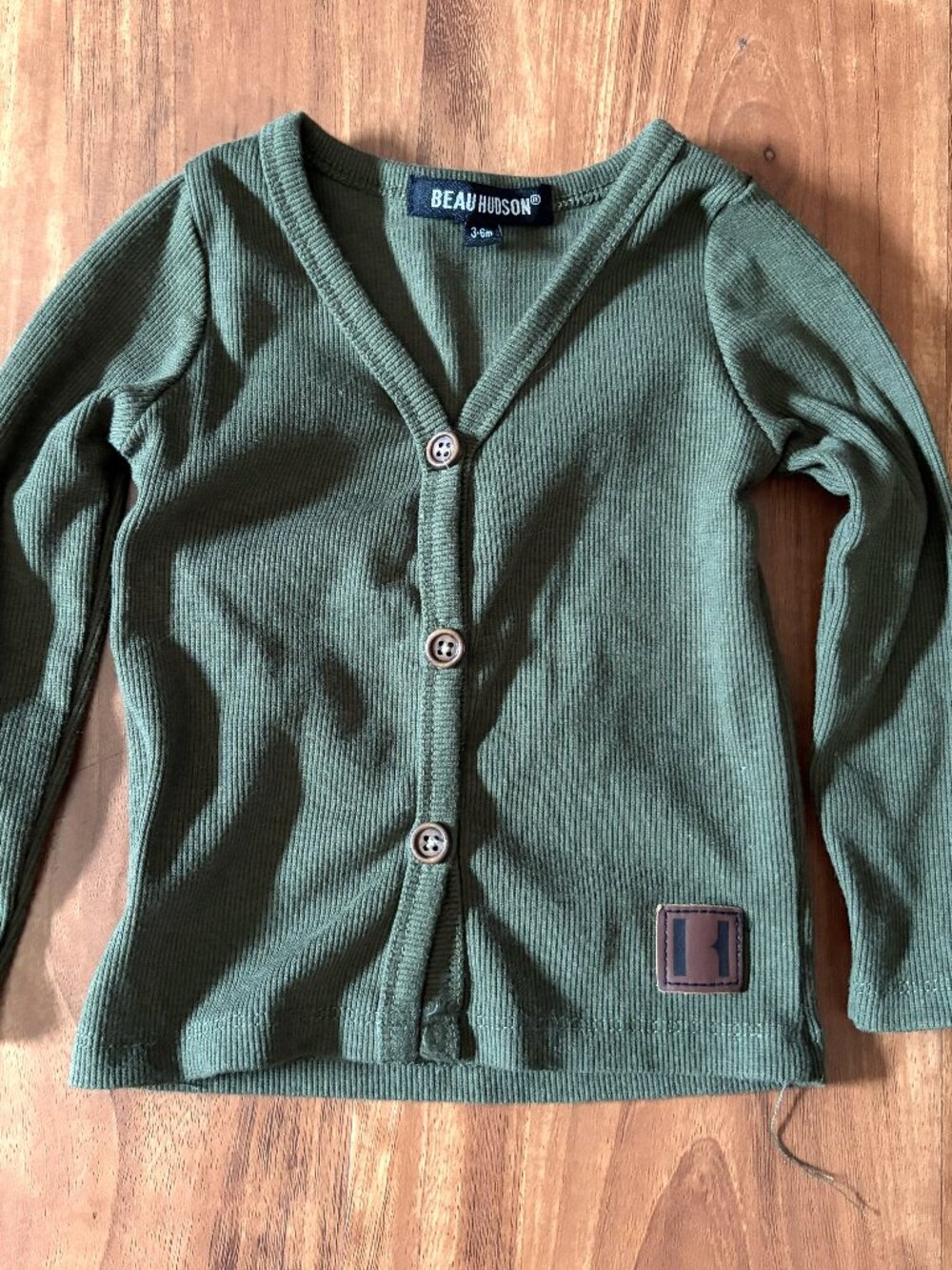 Green rib knit Beau Hudson button up baby shirt, size 3-6 months